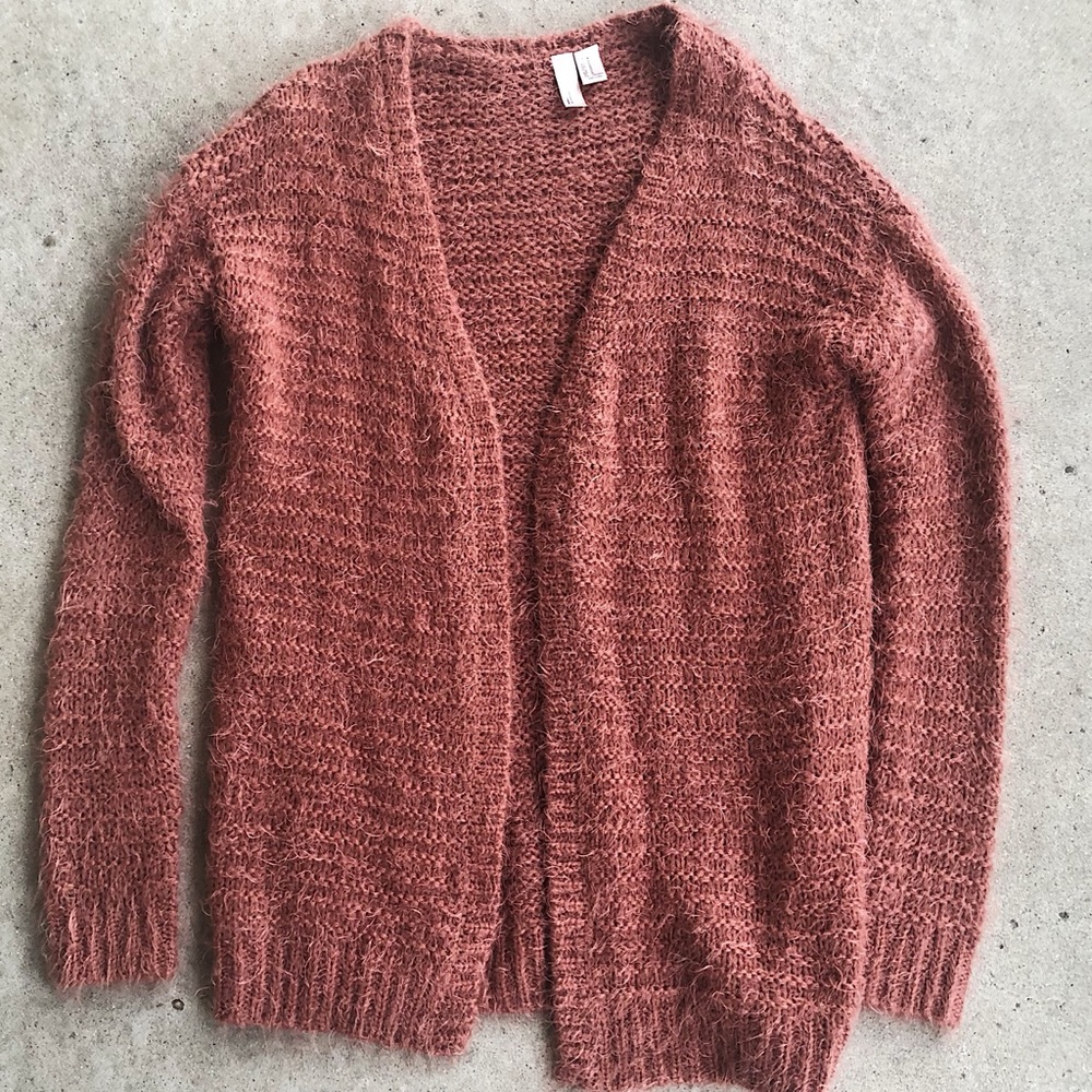 Grunge rose fuzzy sweater // forever 21 exclusive